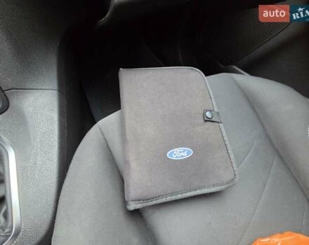 Форд Фиеста, объемом двигателя 1.24 л и пробегом 154 тыс. км за 6000 $, фото 10 на Automoto.ua