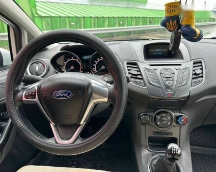 Форд Фиеста, объемом двигателя 1 л и пробегом 159 тыс. км за 6490 $, фото 13 на Automoto.ua