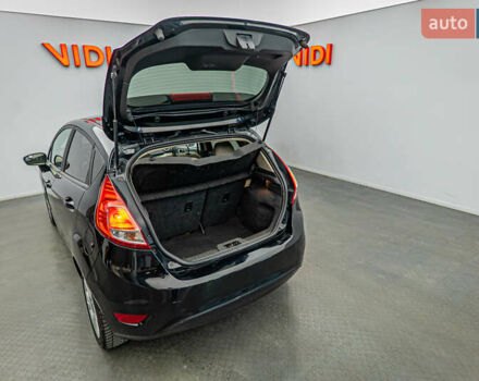 Форд Фиеста, объемом двигателя 1.6 л и пробегом 158 тыс. км за 6959 $, фото 6 на Automoto.ua
