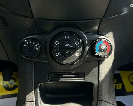 Форд Фієста, об'ємом двигуна 1.2 л та пробігом 188 тис. км за 7300 $, фото 14 на Automoto.ua