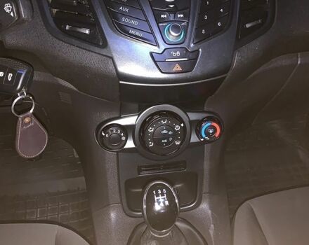 Форд Фиеста, объемом двигателя 1.24 л и пробегом 95 тыс. км за 7100 $, фото 25 на Automoto.ua