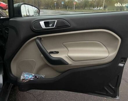 Форд Фиеста, объемом двигателя 1.6 л и пробегом 143 тыс. км за 9399 $, фото 17 на Automoto.ua