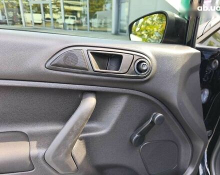 Форд Фиеста 2018 в Днепре (Днепропетровске) на Automoto.ua Форд Фиеста, объемом двигателя 1.6 л и пробегом 73 тыс. км за 8650 $, фото 9 на Automoto.ua