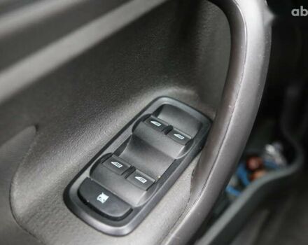 Форд Фиеста 2018 в Киеве на Automoto.ua Форд Фиеста, объемом двигателя 1.6 л и пробегом 78 тыс. км за 8500 $, фото 21 на Automoto.ua