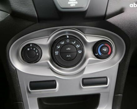 Форд Фиеста 2018 в Киеве на Automoto.ua Форд Фиеста, объемом двигателя 1.6 л и пробегом 78 тыс. км за 8500 $, фото 19 на Automoto.ua