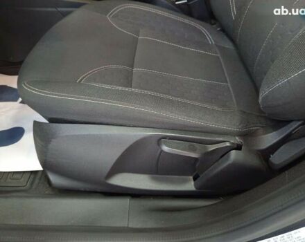 Форд Фиеста, объемом двигателя 1.6 л и пробегом 41 тыс. км за 9200 $, фото 13 на Automoto.ua