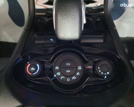 Форд Фиеста, объемом двигателя 1.6 л и пробегом 41 тыс. км за 9200 $, фото 23 на Automoto.ua