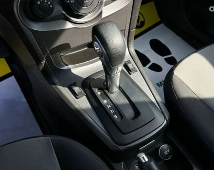 Форд Фиеста, объемом двигателя 1.6 л и пробегом 43 тыс. км за 9999 $, фото 17 на Automoto.ua