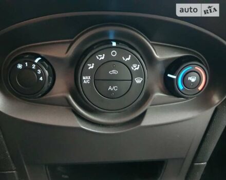 Форд Фиеста, объемом двигателя 1.6 л и пробегом 156 тыс. км за 7900 $, фото 17 на Automoto.ua