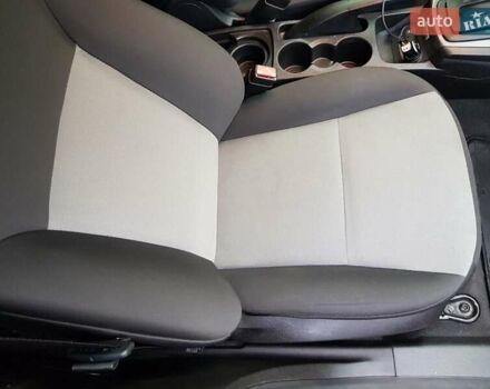 Форд Фиеста, объемом двигателя 1.6 л и пробегом 156 тыс. км за 7900 $, фото 10 на Automoto.ua