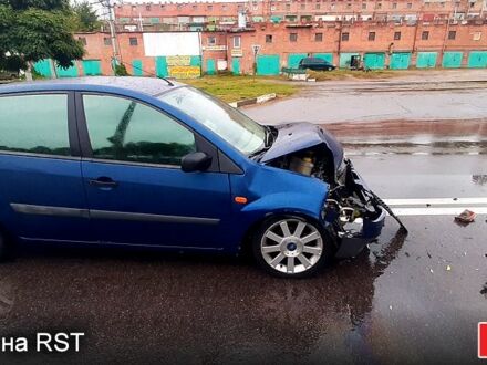 Форд Фієста, об'ємом двигуна 1.3 л та пробігом 250 тис. км за 1600 $, фото 1 на Automoto.ua