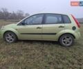 Желтый Форд Фиеста, объемом двигателя 1.39 л и пробегом 200 тыс. км за 3800 $, фото 1 на Automoto.ua