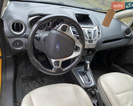 Жовтий Форд Фієста, об'ємом двигуна 1.6 л та пробігом 147 тис. км за 8000 $, фото 13 на Automoto.ua