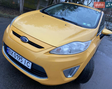 Жовтий Форд Фієста, об'ємом двигуна 1.6 л та пробігом 147 тис. км за 8000 $, фото 3 на Automoto.ua