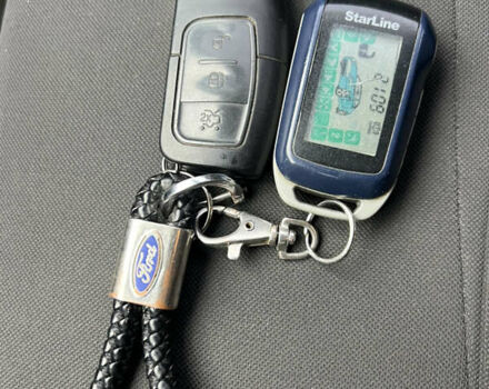 Жовтий Форд Фієста, об'ємом двигуна 1 л та пробігом 85 тис. км за 6250 $, фото 11 на Automoto.ua