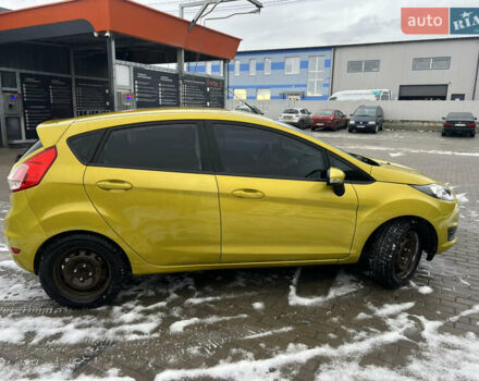 Жовтий Форд Фієста, об'ємом двигуна 1 л та пробігом 85 тис. км за 6250 $, фото 2 на Automoto.ua
