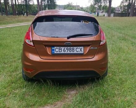 Желтый Форд Фиеста, объемом двигателя 1 л и пробегом 119 тыс. км за 5800 $, фото 4 на Automoto.ua