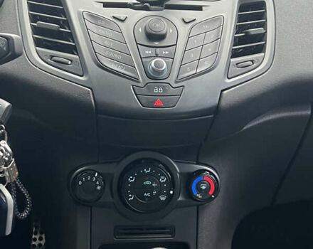 Жовтий Форд Фієста, об'ємом двигуна 1 л та пробігом 85 тис. км за 6250 $, фото 6 на Automoto.ua