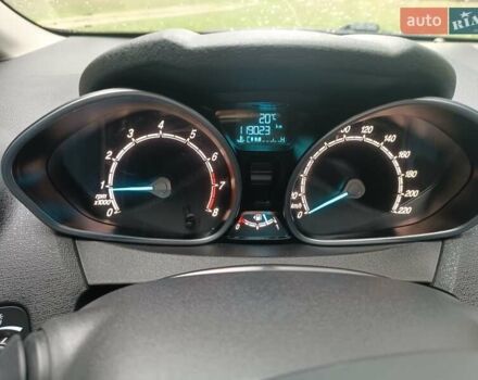 Желтый Форд Фиеста, объемом двигателя 1 л и пробегом 119 тыс. км за 5800 $, фото 14 на Automoto.ua