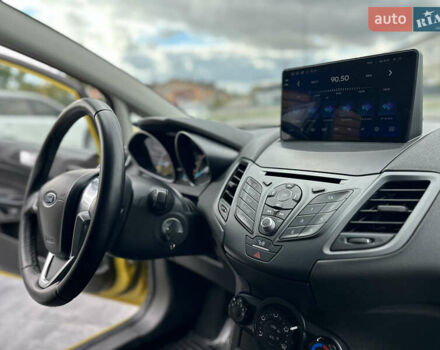 Форд Фієста 2015 у Вінниці на Automoto.ua Жовтий Форд Фієста, об'ємом двигуна 1 л та пробігом 87 тис. км за 9200 $, фото 52 на Automoto.ua
