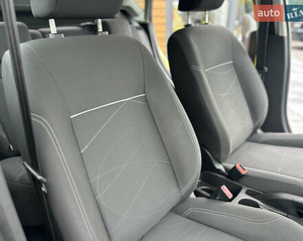 Форд Фієста 2015 у Вінниці на Automoto.ua Жовтий Форд Фієста, об'ємом двигуна 1 л та пробігом 87 тис. км за 9200 $, фото 53 на Automoto.ua