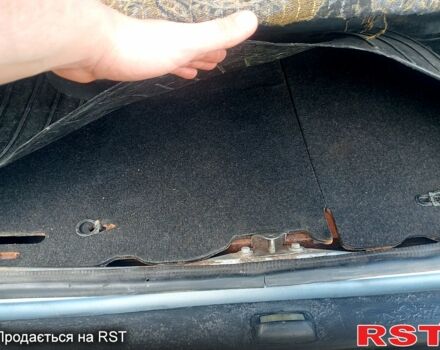 Сірий Форд Фієста, об'ємом двигуна 1.1 л та пробігом 80 тис. км за 950 $, фото 7 на Automoto.ua