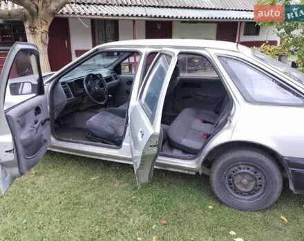 Серый Форд Фиеста, объемом двигателя 1.6 л и пробегом 600 тыс. км за 900 $, фото 3 на Automoto.ua