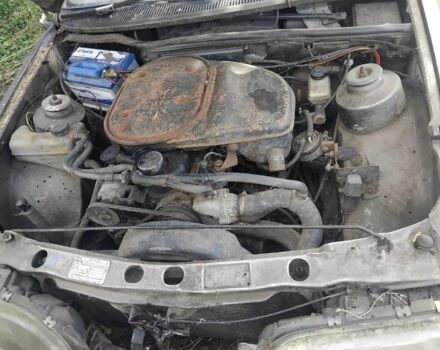 Серый Форд Фиеста, объемом двигателя 0 л и пробегом 170 тыс. км за 1100 $, фото 5 на Automoto.ua