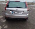 Серый Форд Фиеста, объемом двигателя 1.3 л и пробегом 156 тыс. км за 3900 $, фото 1 на Automoto.ua