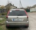 Серый Форд Фиеста, объемом двигателя 1.4 л и пробегом 237 тыс. км за 3500 $, фото 2 на Automoto.ua