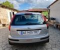 Серый Форд Фиеста, объемом двигателя 1.4 л и пробегом 181 тыс. км за 3400 $, фото 3 на Automoto.ua