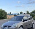 Серый Форд Фиеста, объемом двигателя 1.3 л и пробегом 303 тыс. км за 2650 $, фото 1 на Automoto.ua