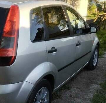 Сірий Форд Фієста, об'ємом двигуна 1.4 л та пробігом 256 тис. км за 3400 $, фото 2 на Automoto.ua