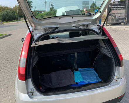 Серый Форд Фиеста, объемом двигателя 1.25 л и пробегом 290 тыс. км за 3600 $, фото 5 на Automoto.ua