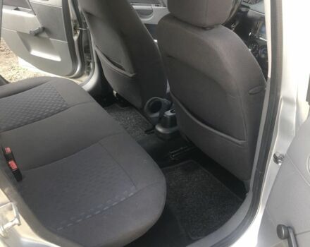 Серый Форд Фиеста, объемом двигателя 1.4 л и пробегом 174 тыс. км за 3500 $, фото 6 на Automoto.ua