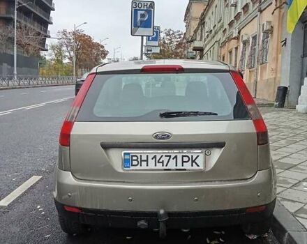 Серый Форд Фиеста, объемом двигателя 1.3 л и пробегом 300 тыс. км за 2900 $, фото 2 на Automoto.ua