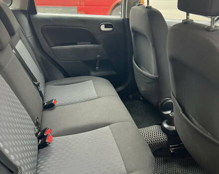 Сірий Форд Фієста, об'ємом двигуна 1.39 л та пробігом 245 тис. км за 3500 $, фото 5 на Automoto.ua