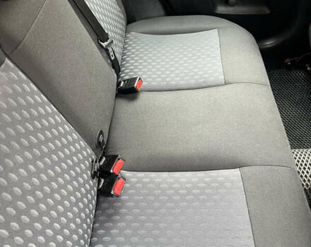 Сірий Форд Фієста, об'ємом двигуна 1.39 л та пробігом 245 тис. км за 3500 $, фото 6 на Automoto.ua