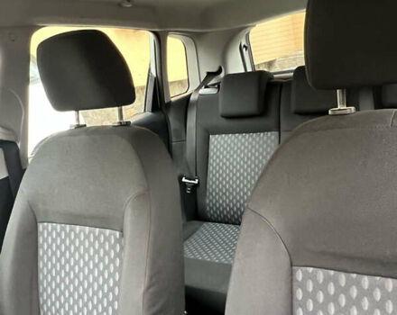 Сірий Форд Фієста, об'ємом двигуна 1.39 л та пробігом 245 тис. км за 3500 $, фото 8 на Automoto.ua