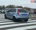 Серый Форд Фиеста, объемом двигателя 1.4 л и пробегом 298 тыс. км за 3850 $, фото 6 на Automoto.ua