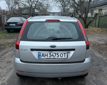 Серый Форд Фиеста, объемом двигателя 0 л и пробегом 190 тыс. км за 3700 $, фото 6 на Automoto.ua