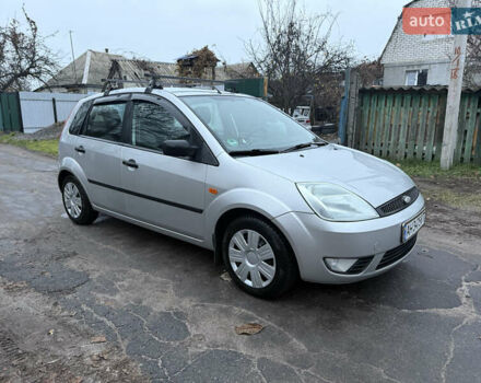 Серый Форд Фиеста, объемом двигателя 0 л и пробегом 190 тыс. км за 3700 $, фото 9 на Automoto.ua
