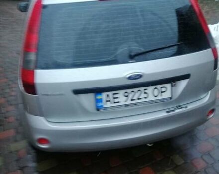 Сірий Форд Фієста, об'ємом двигуна 1.4 л та пробігом 200 тис. км за 4450 $, фото 17 на Automoto.ua