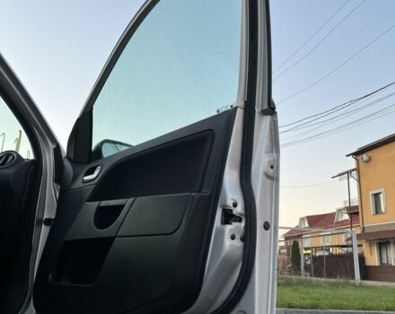 Сірий Форд Фієста, об'ємом двигуна 1.4 л та пробігом 182 тис. км за 4200 $, фото 13 на Automoto.ua