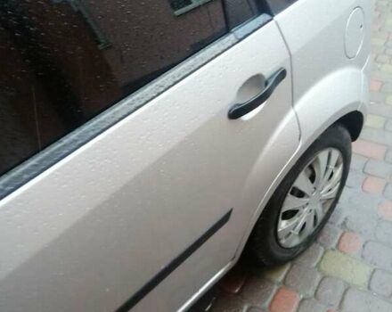 Сірий Форд Фієста, об'ємом двигуна 1.4 л та пробігом 200 тис. км за 4450 $, фото 16 на Automoto.ua