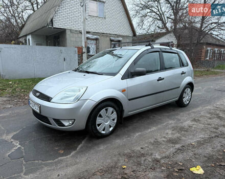 Серый Форд Фиеста, объемом двигателя 0 л и пробегом 190 тыс. км за 3700 $, фото 3 на Automoto.ua