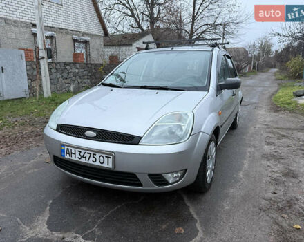 Серый Форд Фиеста, объемом двигателя 0 л и пробегом 190 тыс. км за 3700 $, фото 2 на Automoto.ua
