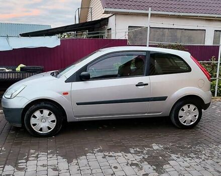 Серый Форд Фиеста, объемом двигателя 0 л и пробегом 141 тыс. км за 3500 $, фото 7 на Automoto.ua