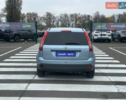 Серый Форд Фиеста, объемом двигателя 1.4 л и пробегом 298 тыс. км за 3850 $, фото 5 на Automoto.ua