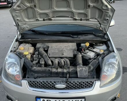 Сірий Форд Фієста, об'ємом двигуна 1.4 л та пробігом 182 тис. км за 4200 $, фото 23 на Automoto.ua